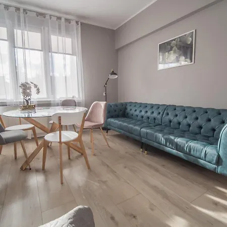 Krosna Street Apartment *